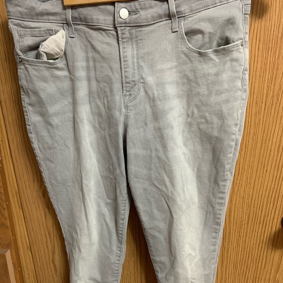 Old Navy Denim - Old Navy Rockstar Jeans-mid rise